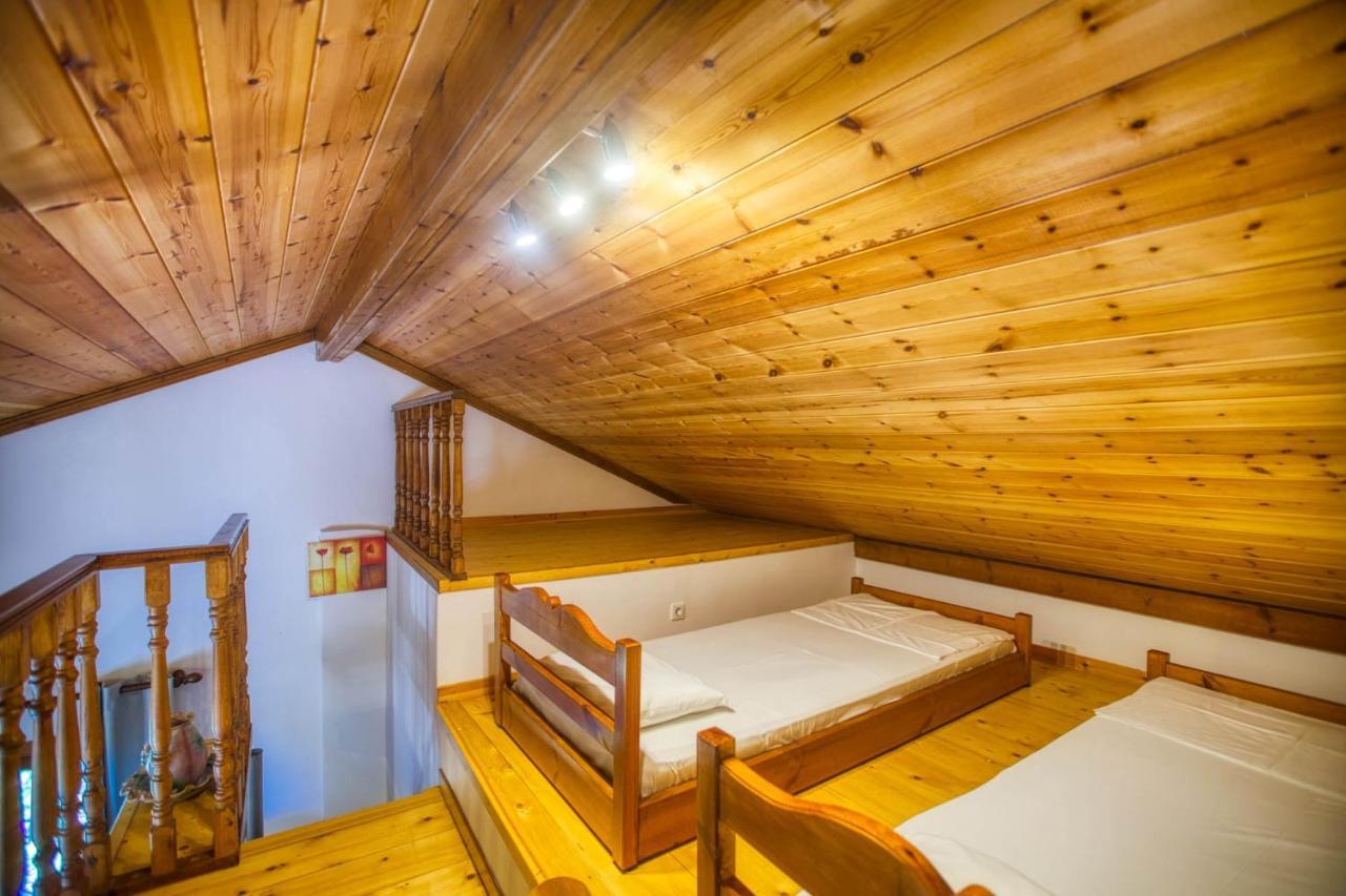 Christinas Lofts Apartment Agios Matthaios  Ngoại thất bức ảnh