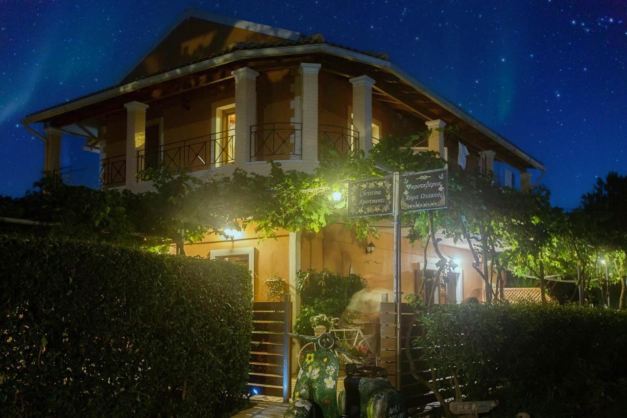 Christinas Lofts Apartment Agios Matthaios  Ngoại thất bức ảnh